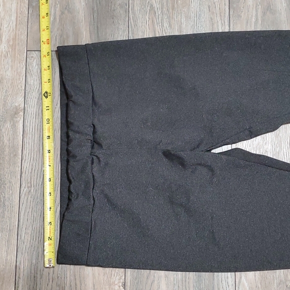 Mattie M Gray Capri Leggings Size LG - Picture 4 of 7